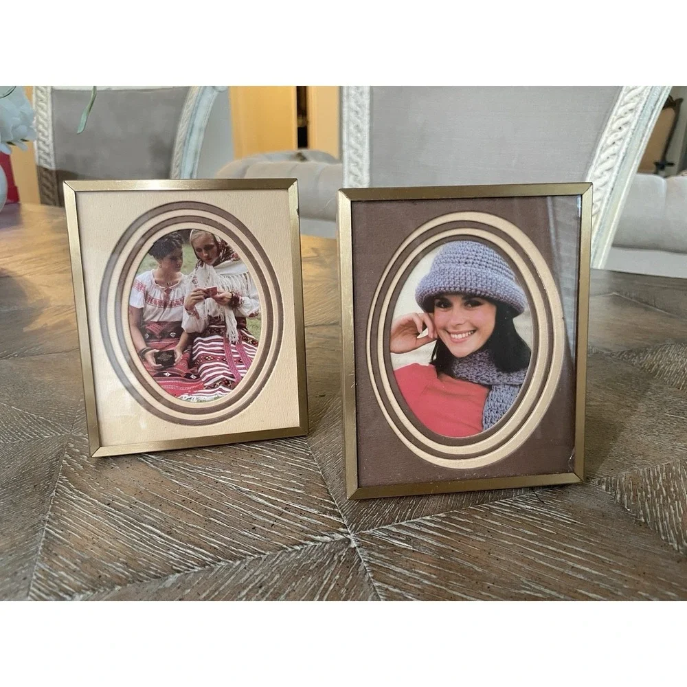 Vtg Set of 2  1970s Metal Photo Frames Stacked Mats 3x4